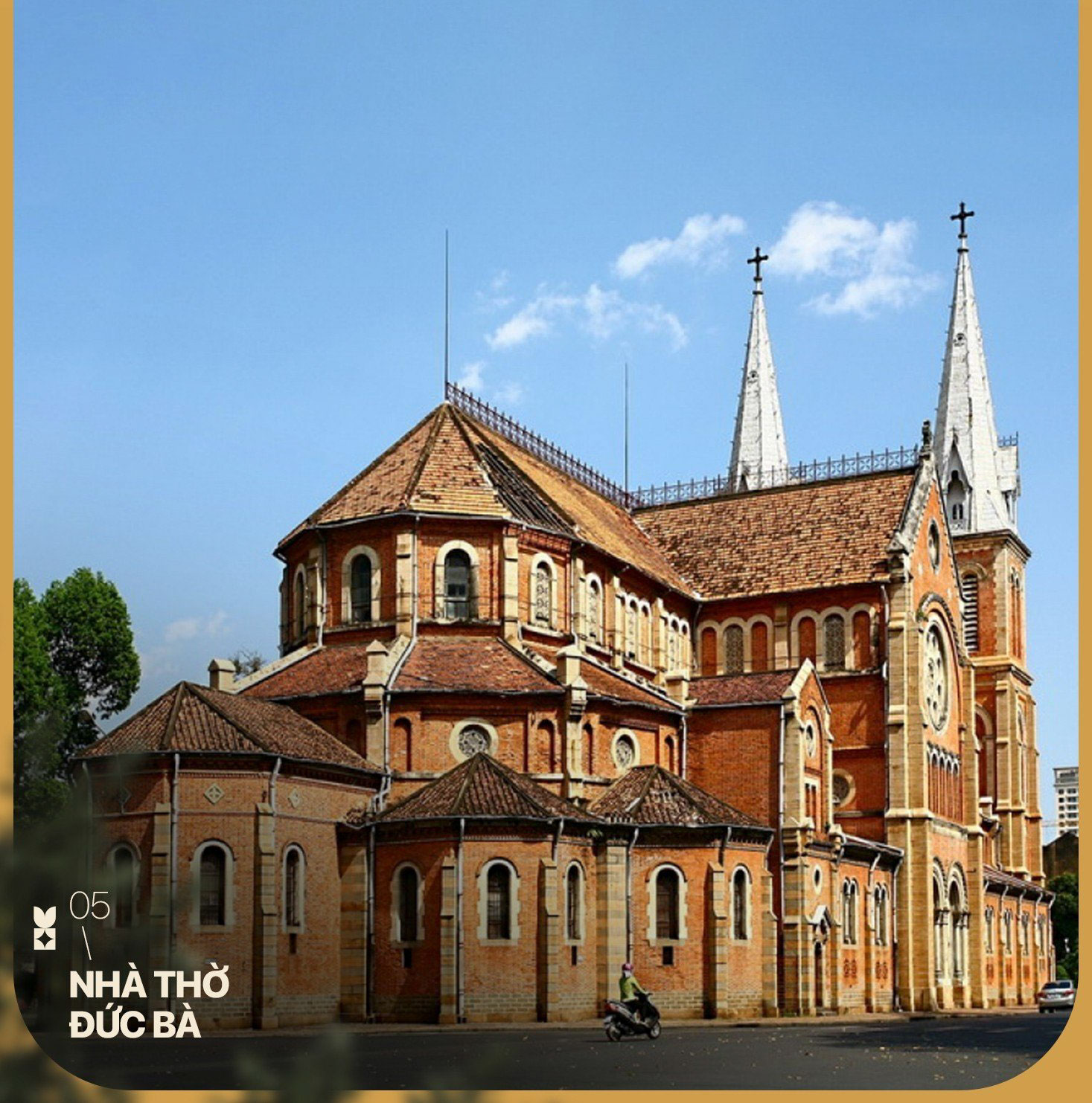 chua-mot-cot, ben-cang-nha-rong, thap-rua-ho-guom, van-mieu-quoc-tu-giam, nha-tho-duc-ba,